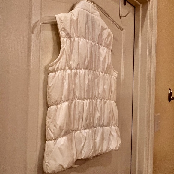 Express White Vest, Size Small, Excellent Condition! - Picture 7 of 9